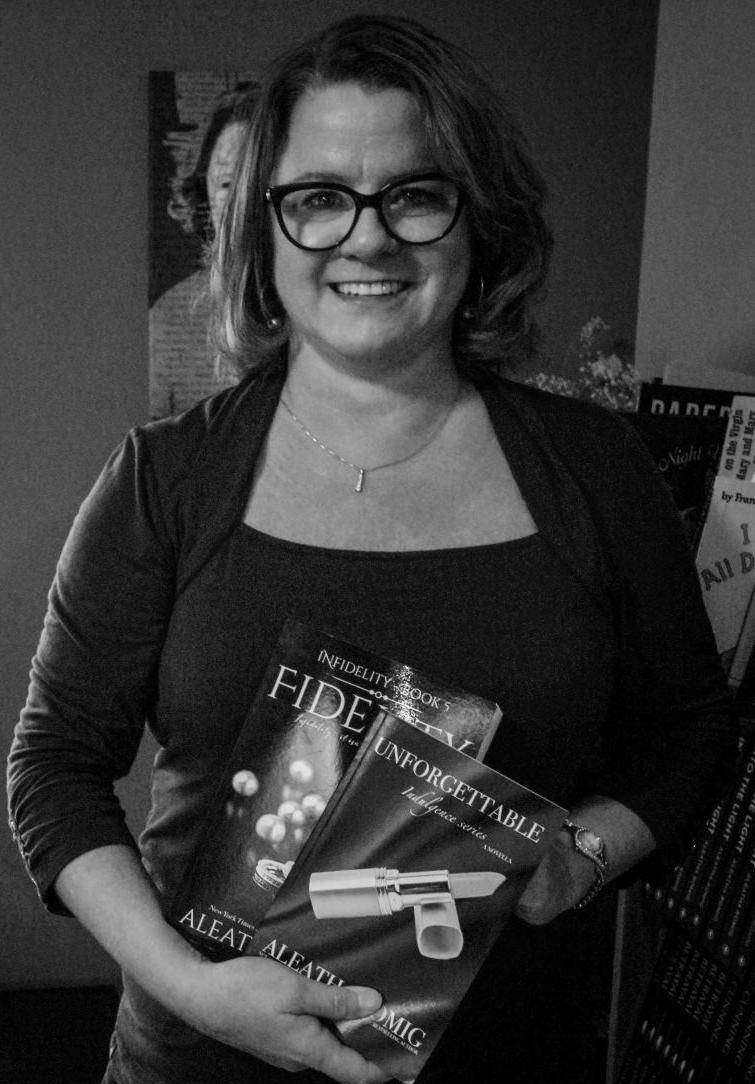 Aleatha in Black and White
